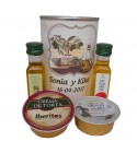 Lata con Aceite de Oliva Virgen extra, Aceite de Oliva Virgen ecológica, queso de torta y queso de cabra