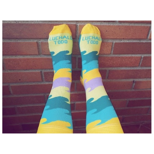 Calcetín unisex sulfea tus olas con frases