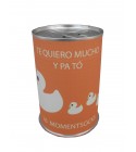 Calcetín pato naranja con la frase TE QUIERO MUCHO Y PATÓ en lata